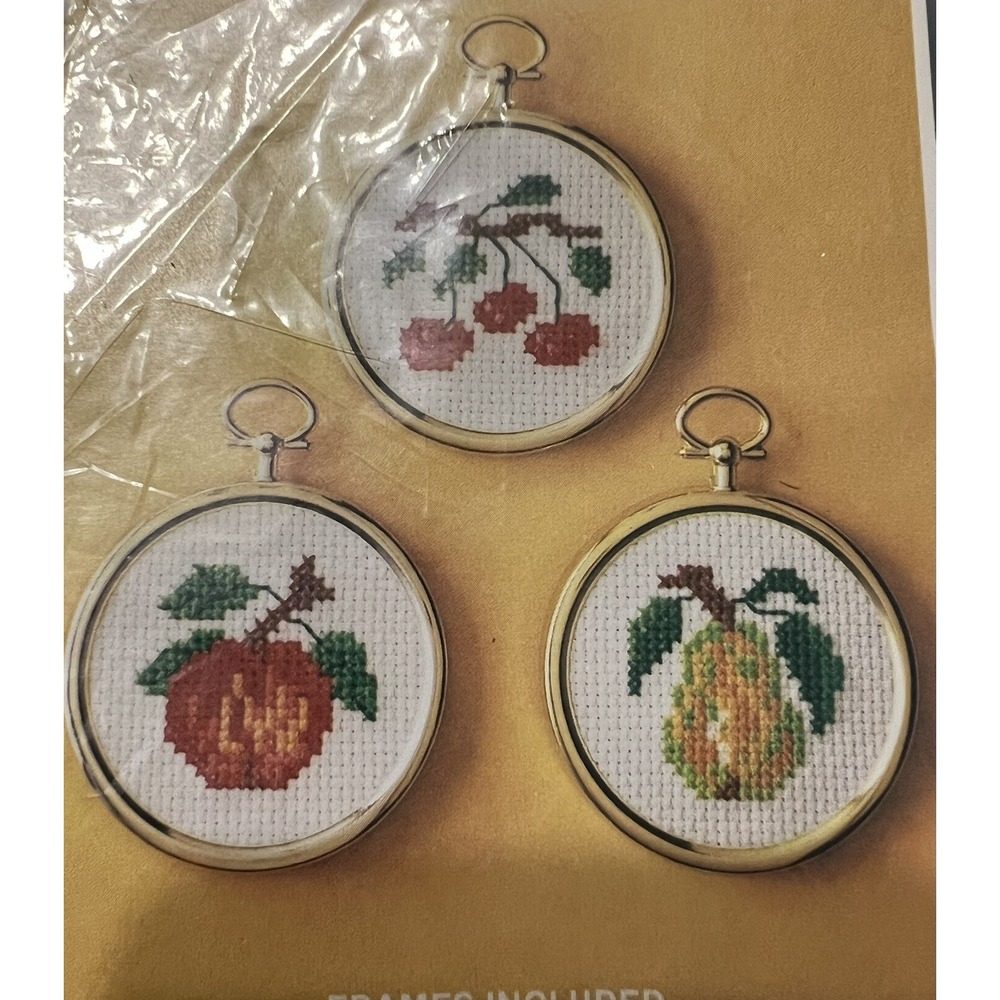 Vintage Needlecraft WonderArt No 5556 Fruit Counted Cross Stitch Kit 2.5" NOS